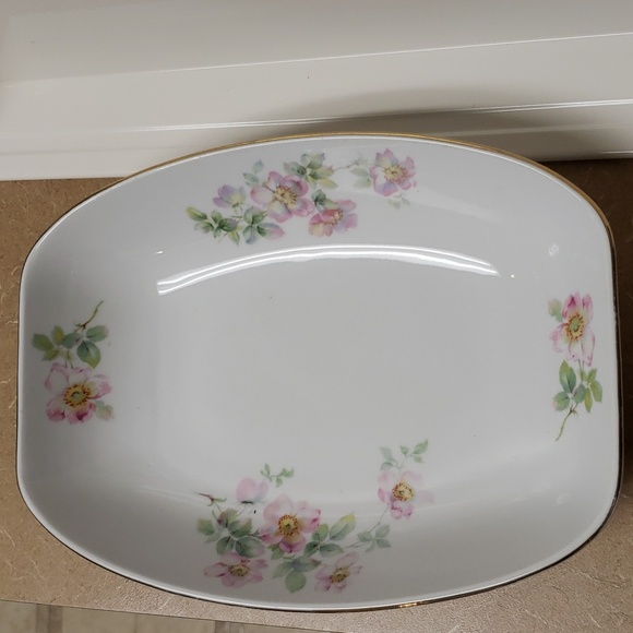 Edelstein Bavaria Soft Pink Roses Pattern # 1239 v.4 Rectangular Serving Bowl - Picture 1 of 7